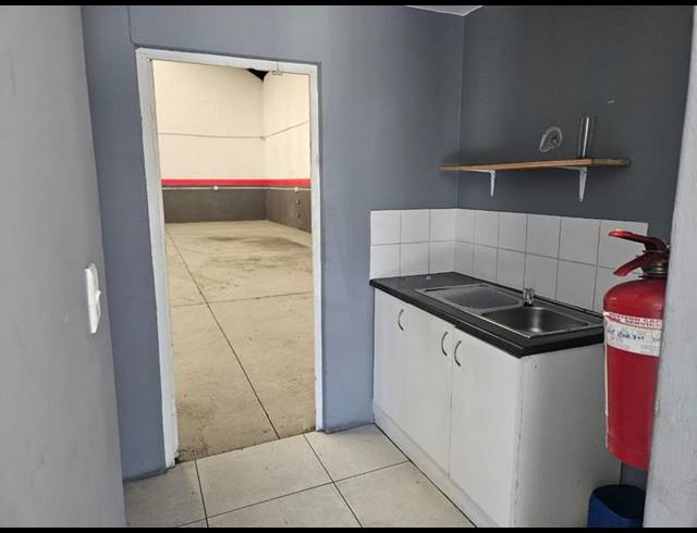 INDUSTRIAL PROPERTY TO RENT IN STIKLAND INDUSTRIAL